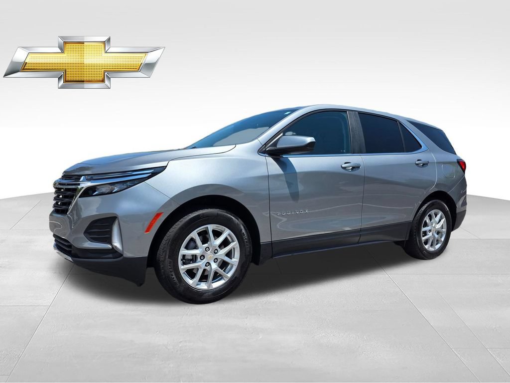 Used 2024 Chevrolet Equinox LT FWD image 2