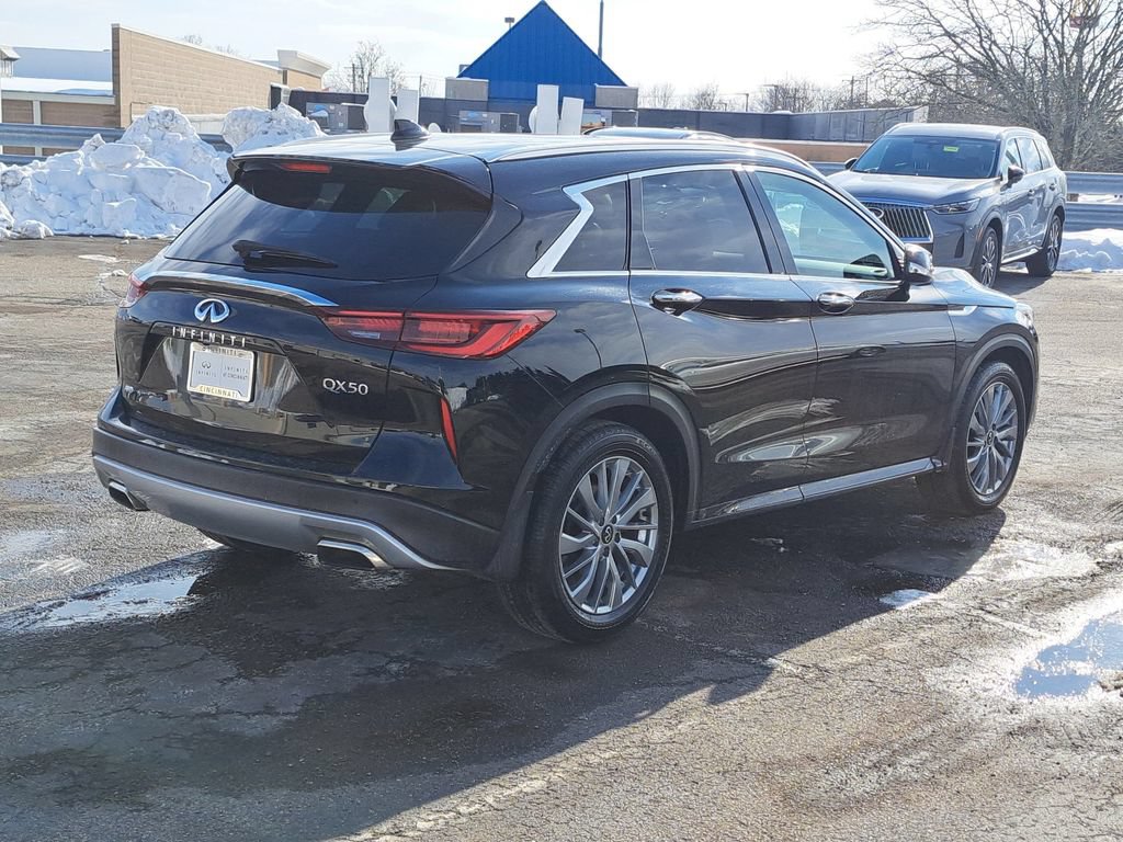 Used 2025 INFINITI QX50 Luxe AWD/4WD image 5