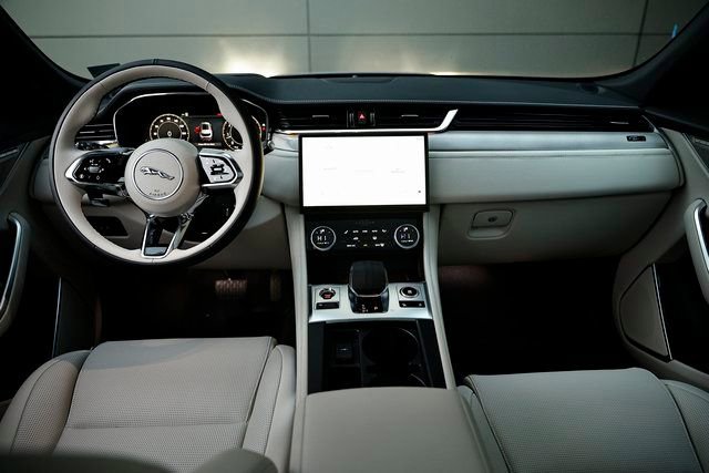 New 2026 Jaguar F-PACE R-Dynamic S AWD/4WD image 29