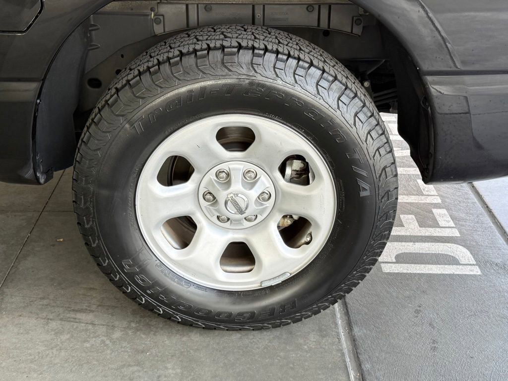 Used 2017 Nissan Titan S image 13