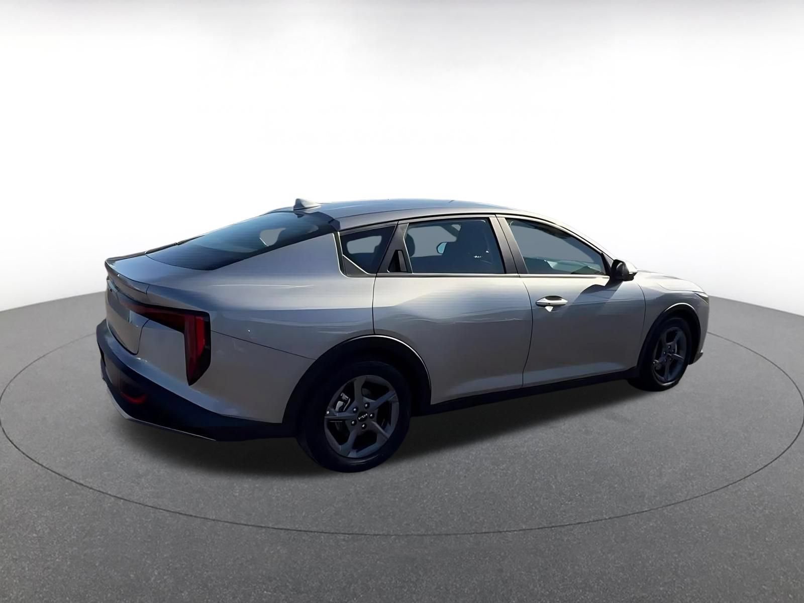 Used 2026 Kia K4 FWD image 14