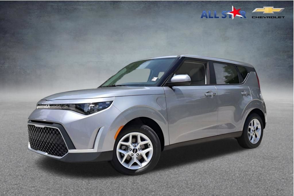 Used 2025 Kia Soul LX w/ LX Technology Package