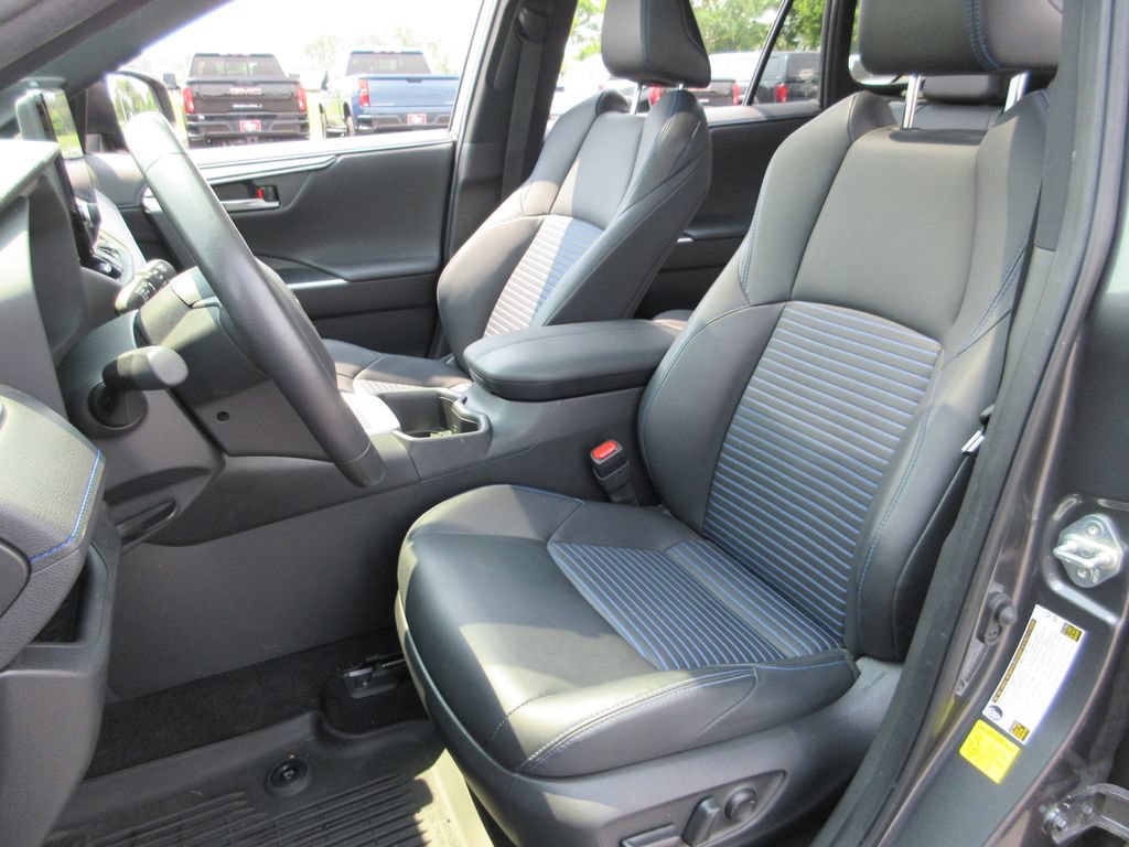 Used 2024 Toyota RAV4 XSE w/ Advanced Technology Package AWD/4WD image 20