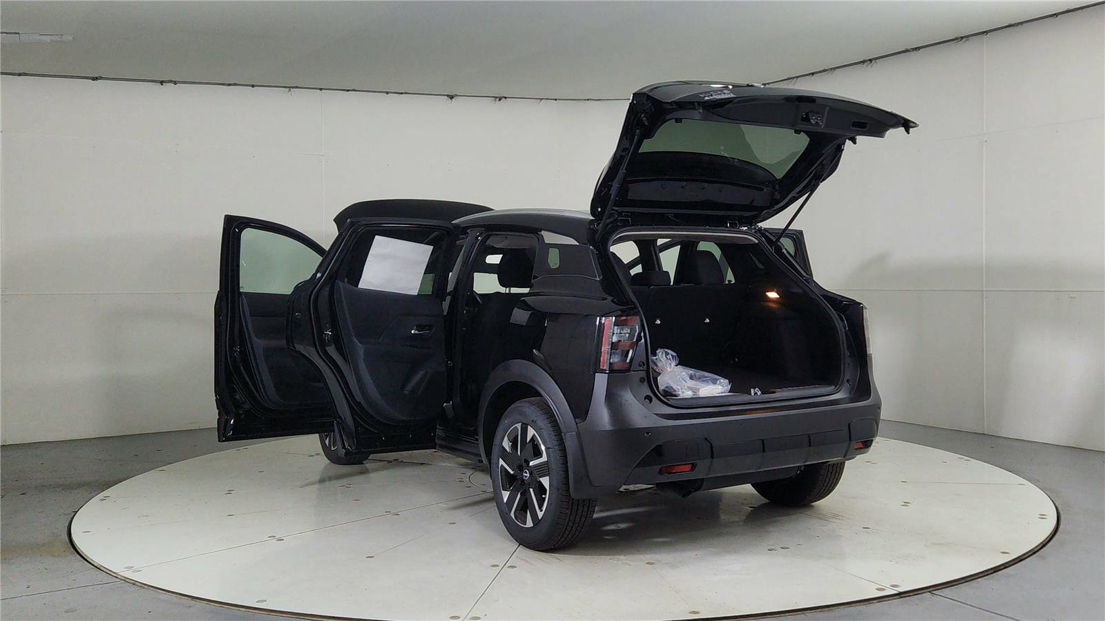 New 2026 Nissan Kicks SV w/ Illumination Package image 11