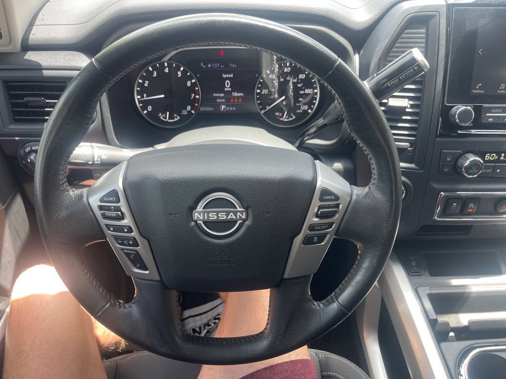Used 2024 Nissan Titan SV w/ SV Convenience Package RWD image 12