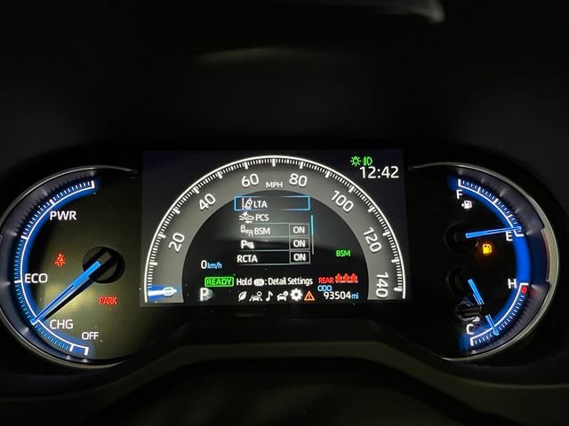 Certified 2022 Toyota RAV4 Limited w/ Limited Grade Weather Package AWD/4WD image 17