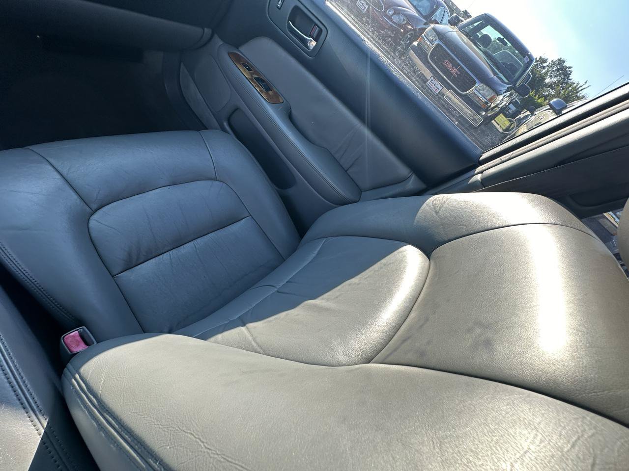 Used 1999 Lexus LS 400 w/ Premium Pkg RWD image 48