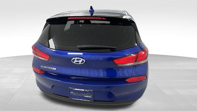 Used 2020 Hyundai Elantra GT image 5