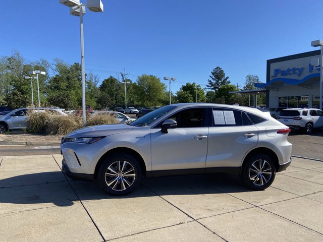 Used 2021 Toyota Venza LE image 6