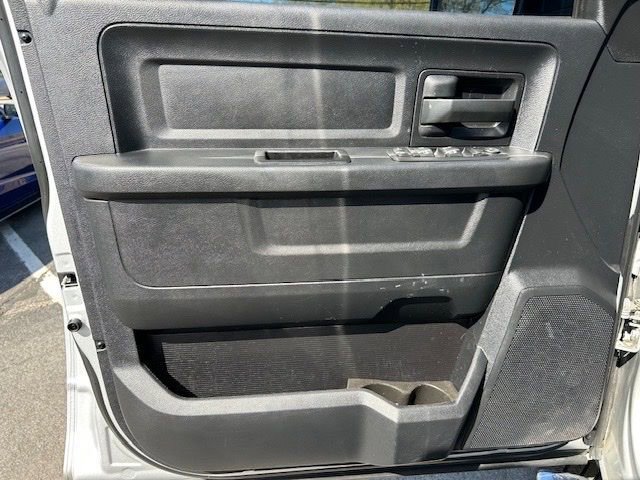 Used 2016 RAM 1500 Express AWD/4WD image 23