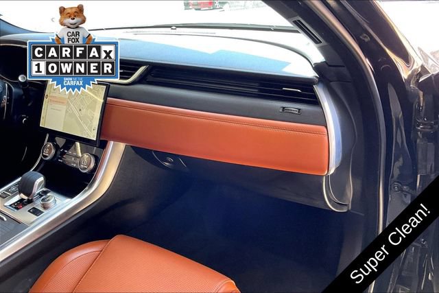 Used 2024 Jaguar XF R-Dynamic SE RWD image 16