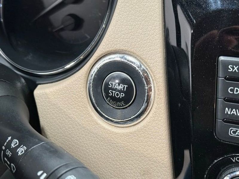 Used 2017 Nissan Rogue SL w/ SL Premium Package image 17