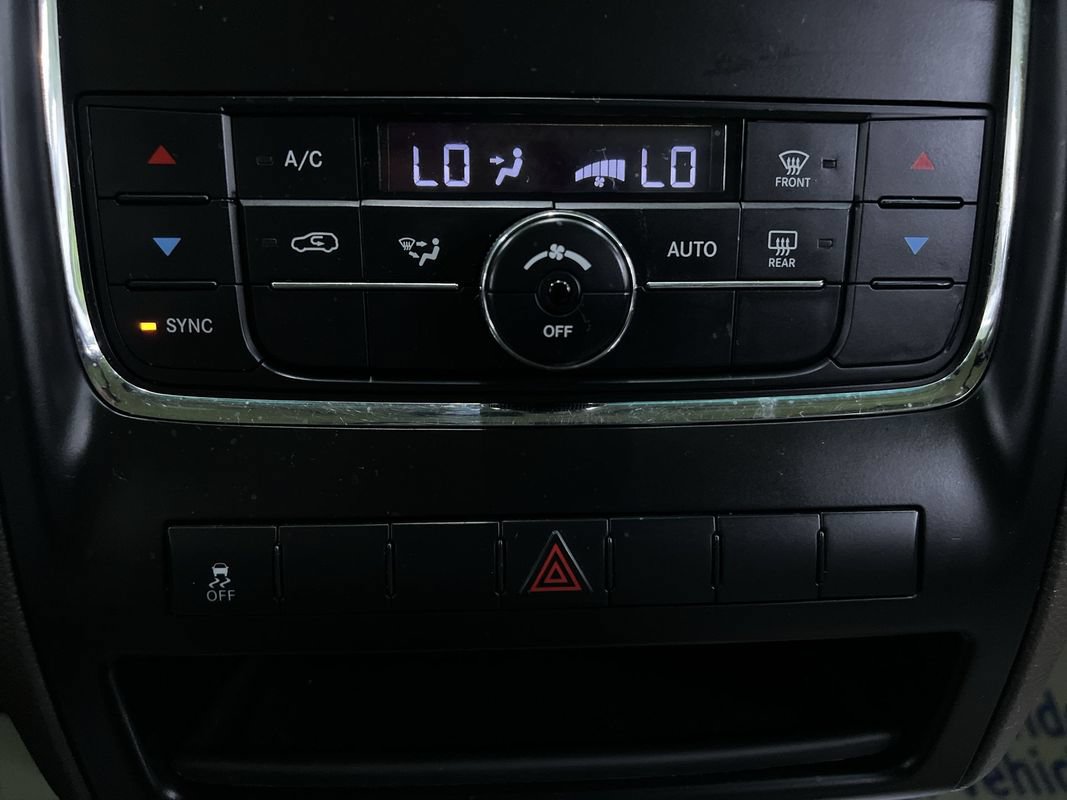 Used 2012 Dodge Durango SXT w/ Trailer Tow Group IV AWD/4WD image 22