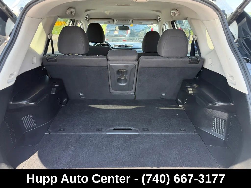 Used 2016 Nissan Rogue SV w/ SV Premium Package AWD/4WD image 11