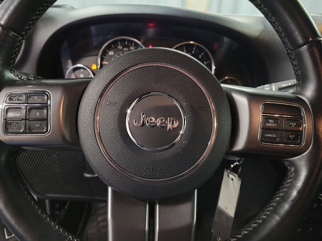 Used 2018 Jeep Wrangler Unlimited Sahara image 19