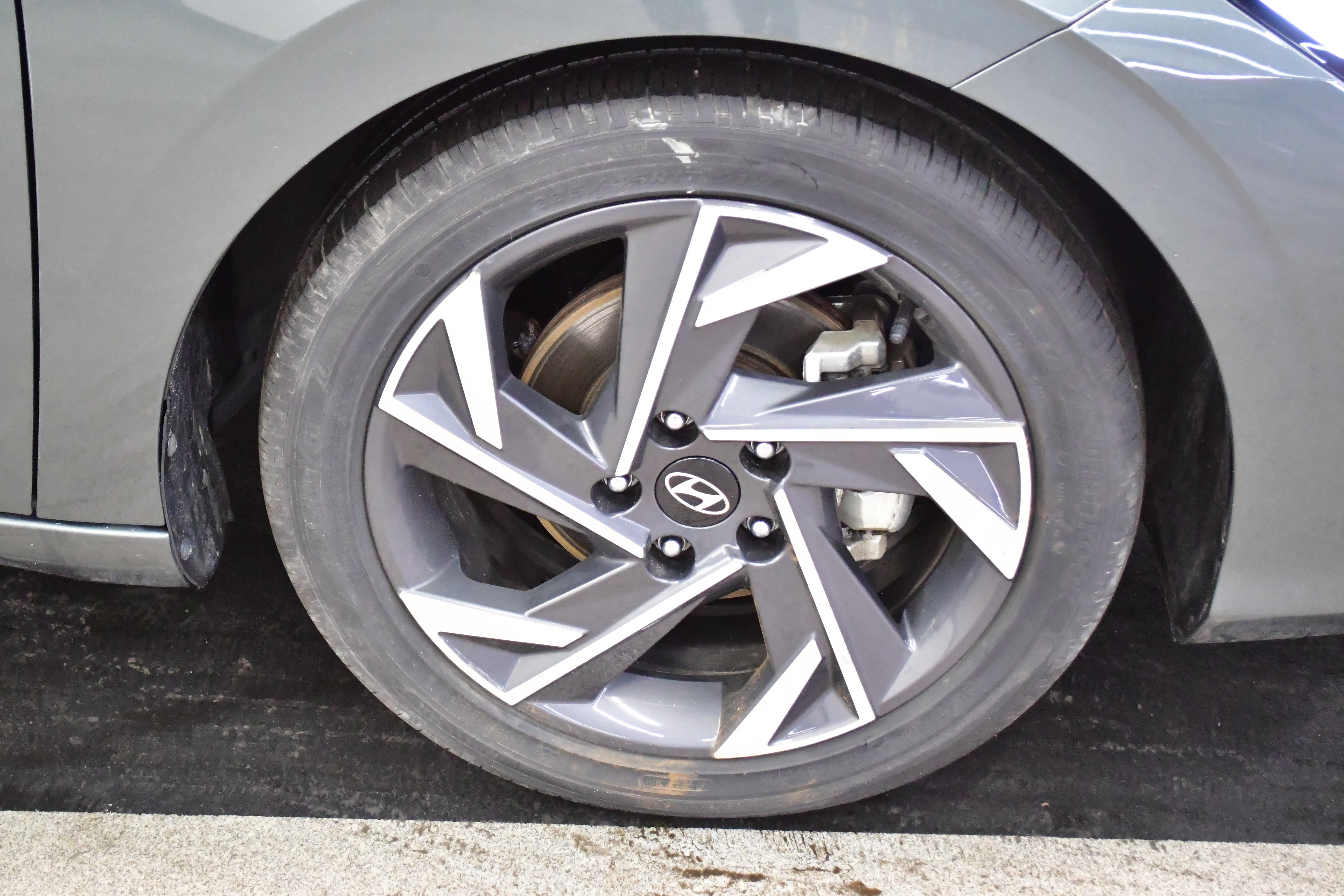 Used 2025 Hyundai Elantra SEL image 62