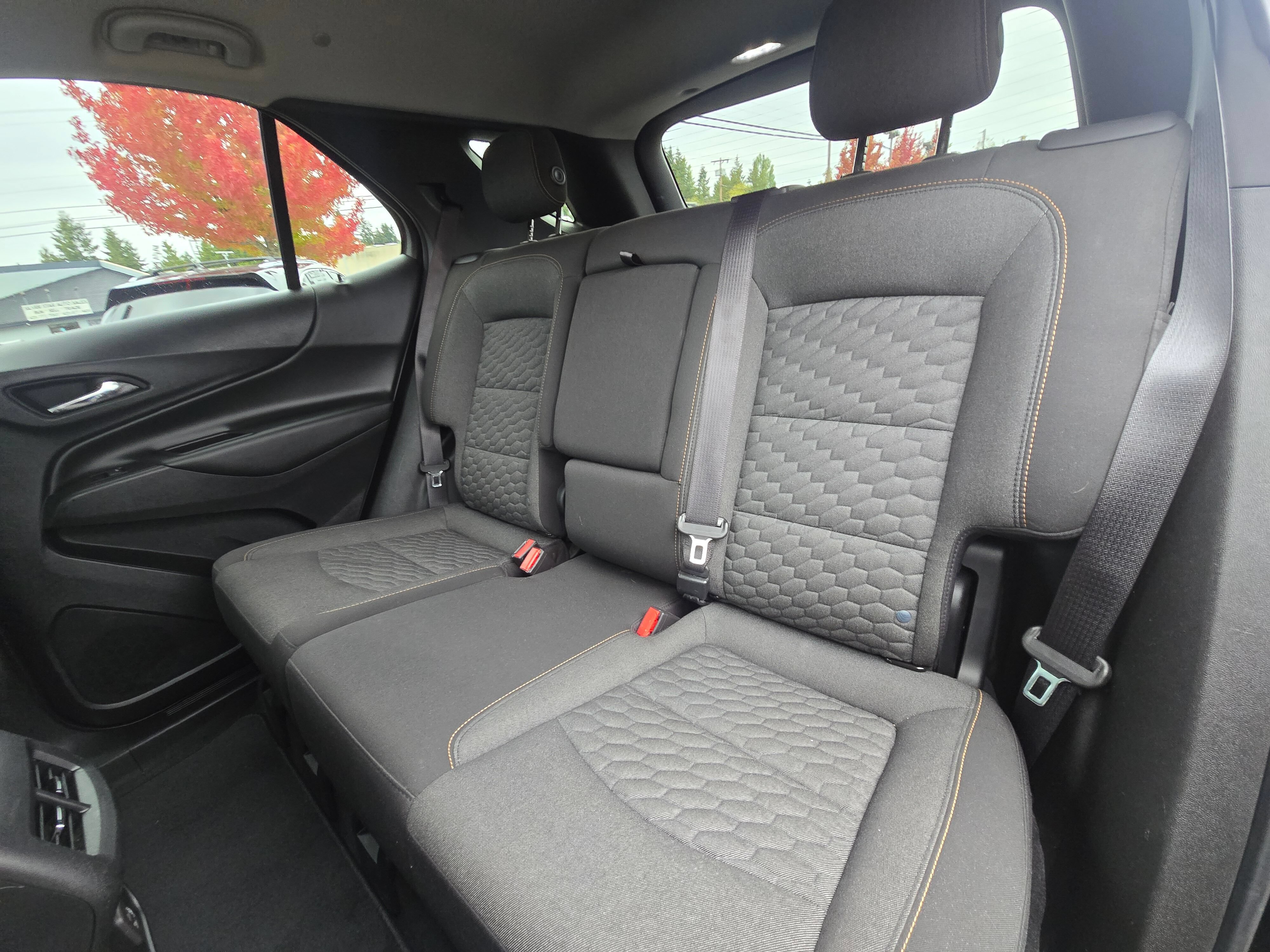Used 2020 Chevrolet Equinox LT FWD image 17