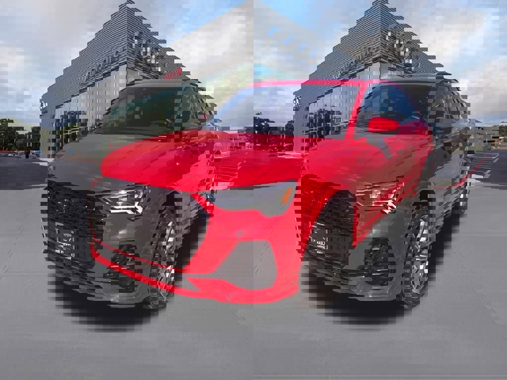 Used 2025 Audi Q3 2.0T Premium w/ Convenience Package