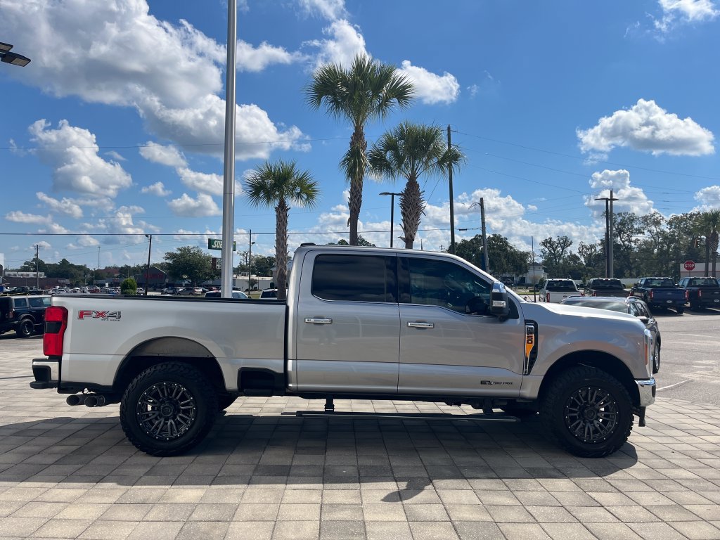 Used 2023 Ford F250 Lariat w/ Lariat Ultimate Package AWD/4WD image 7