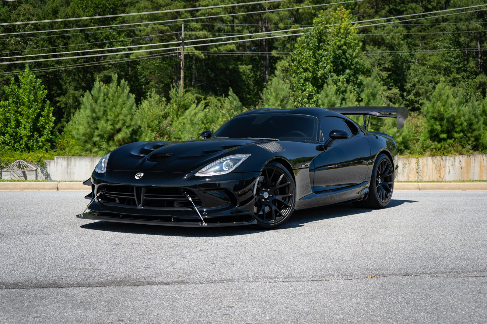 Used 2014 SRT Viper SRT-10 w/ Advanced Aerodynamics Package RWD image 2