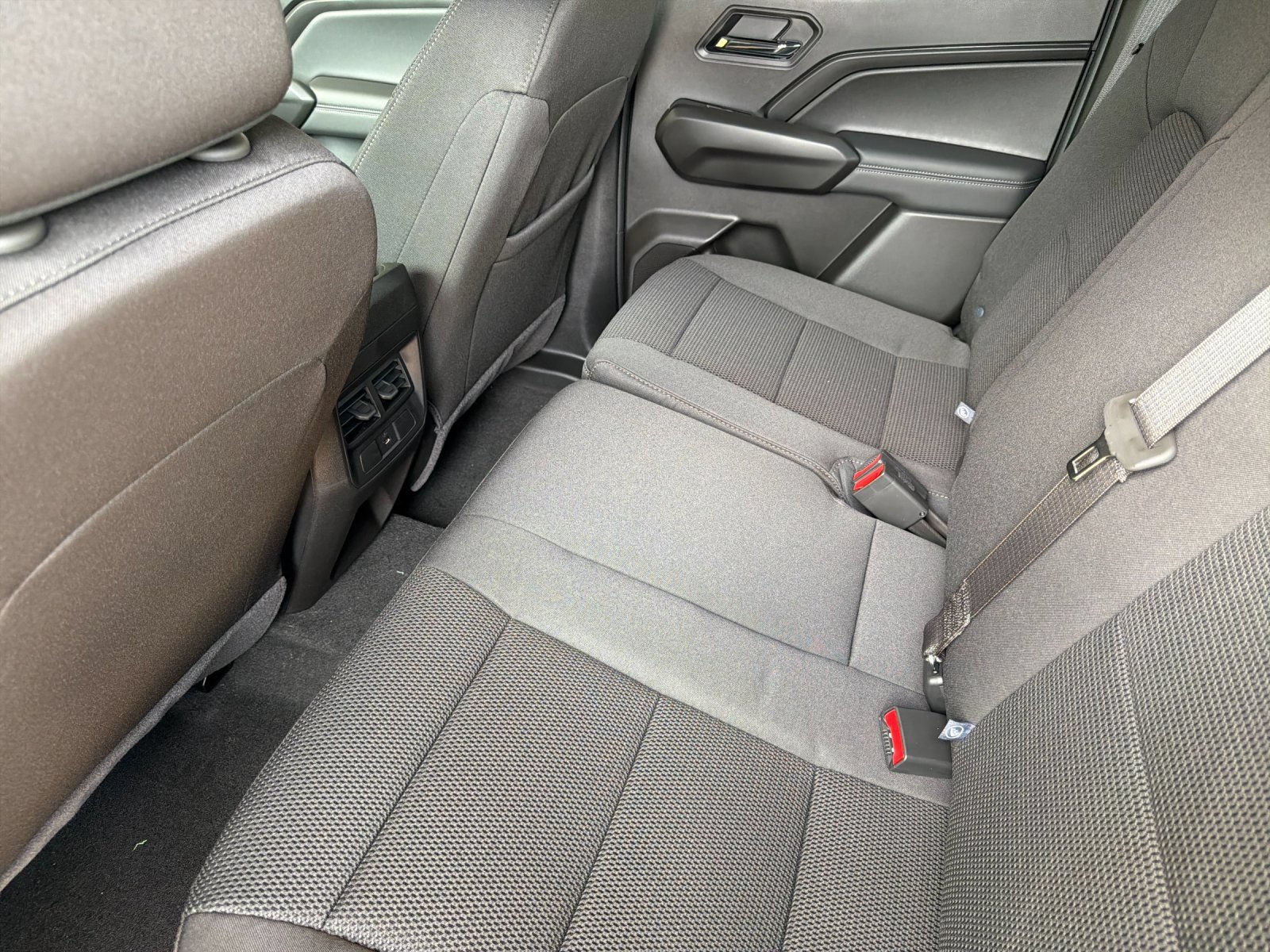 New 2026 GMC Canyon Elevation w/ Technology Package RWD image 12