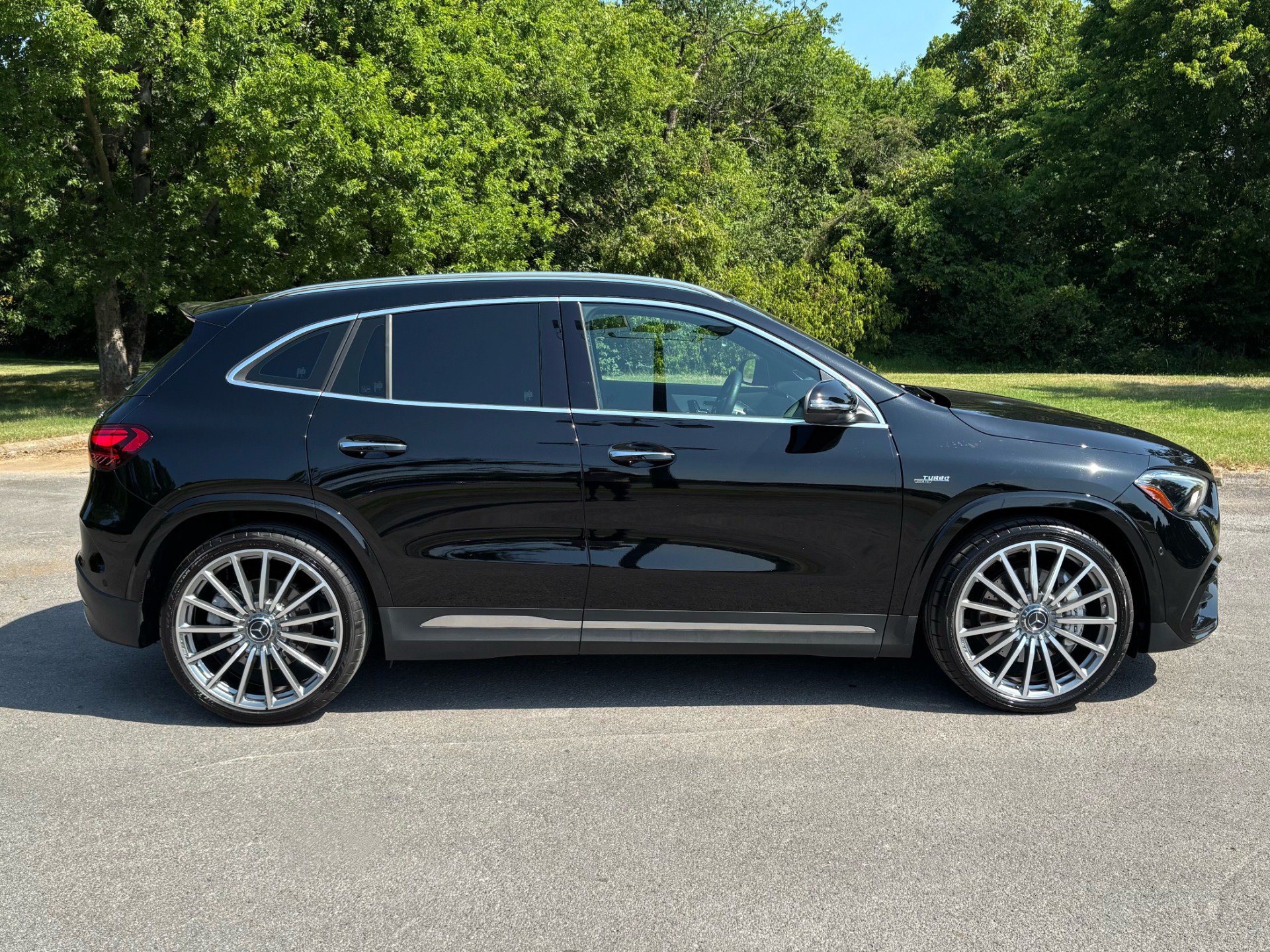 Used 2024 Mercedes-Benz GLA 35 AMG 4MATIC image 7