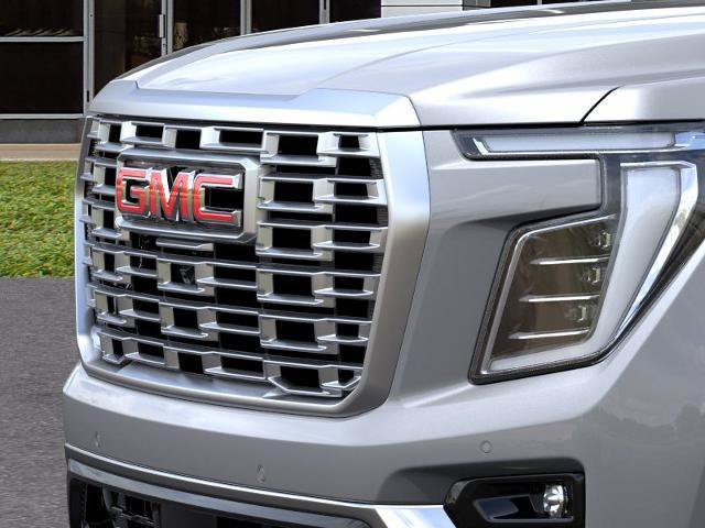 New 2026 GMC Yukon XL Denali w/ Denali Reserve Package AWD/4WD image 13