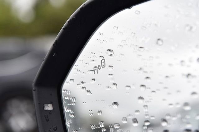 Certified 2023 Volkswagen Atlas Cross Sport SE w/ Panoramic Sunroof Package image 10