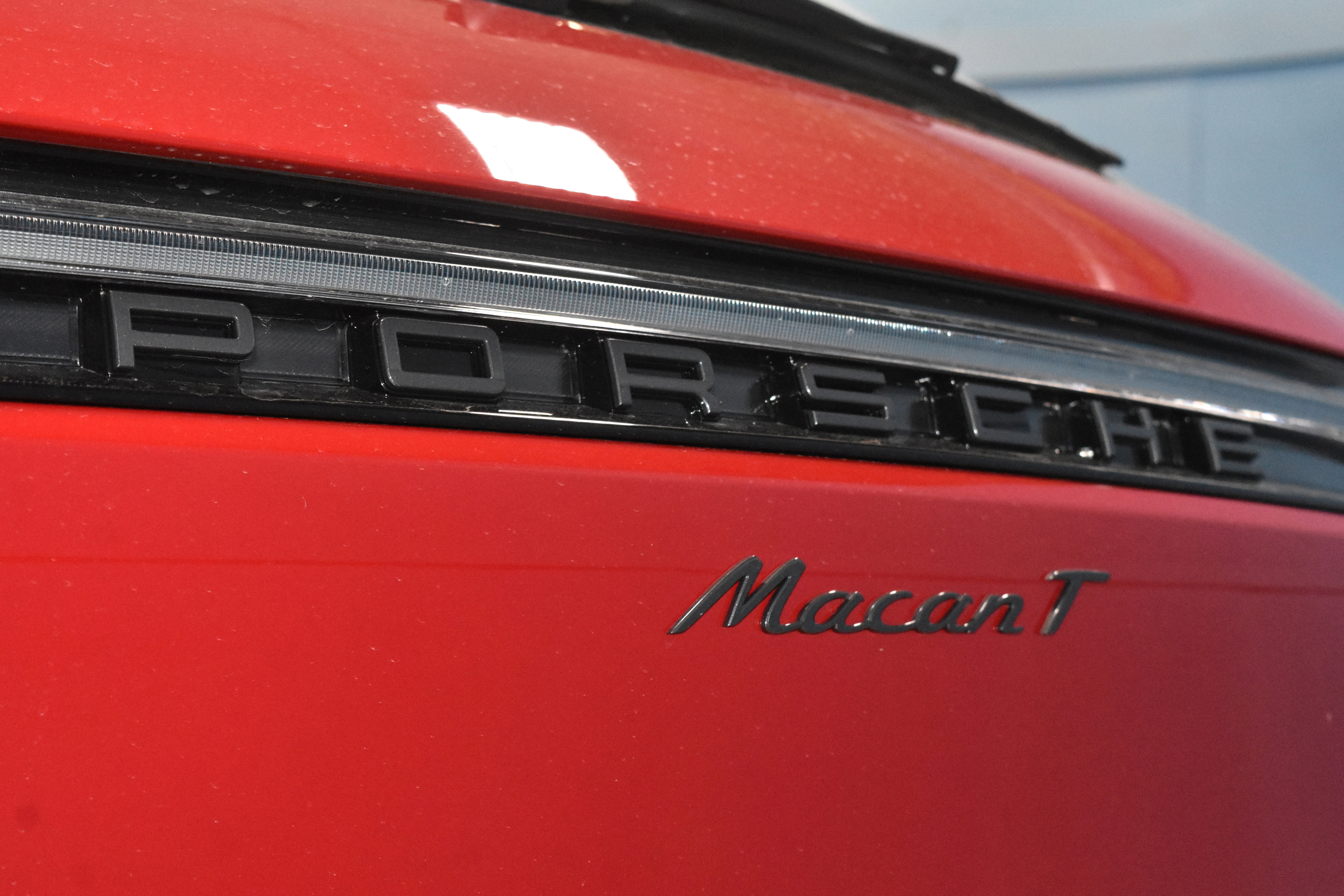 New 2026 Porsche Macan Turbo image 32