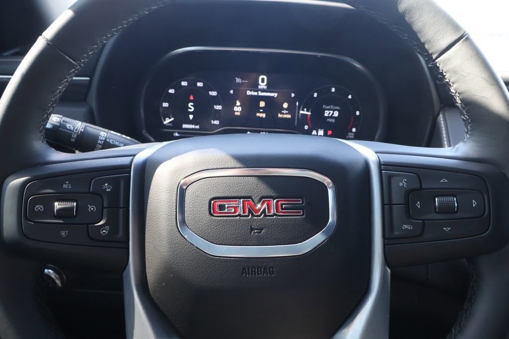 Used 2024 GMC Yukon XL SLT w/ SLT Luxury Package AWD/4WD image 19
