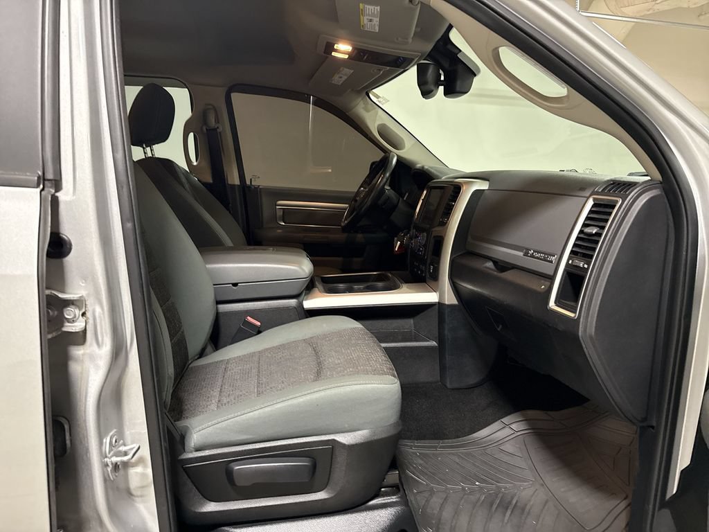 Used 2017 RAM 1500 Big Horn AWD/4WD image 22