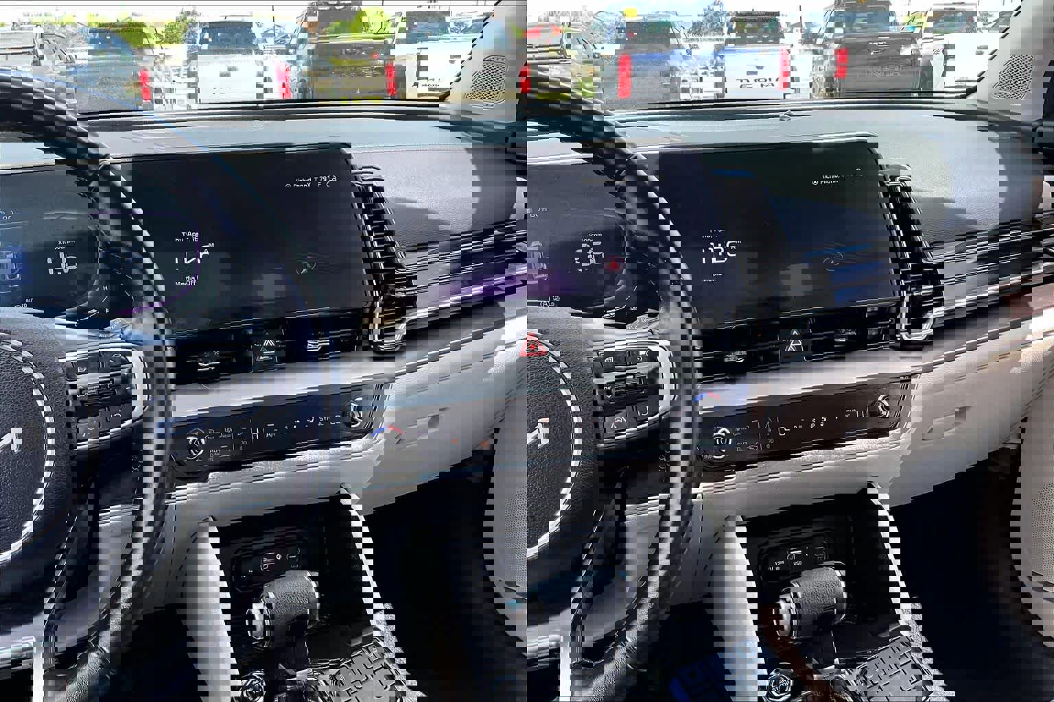 Used 2024 Kia Sportage EX image 7