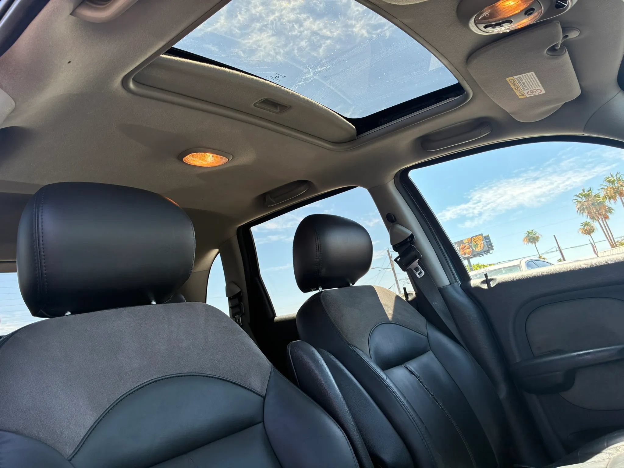 Used 2003 Chrysler PT Cruiser Limited FWD image 25