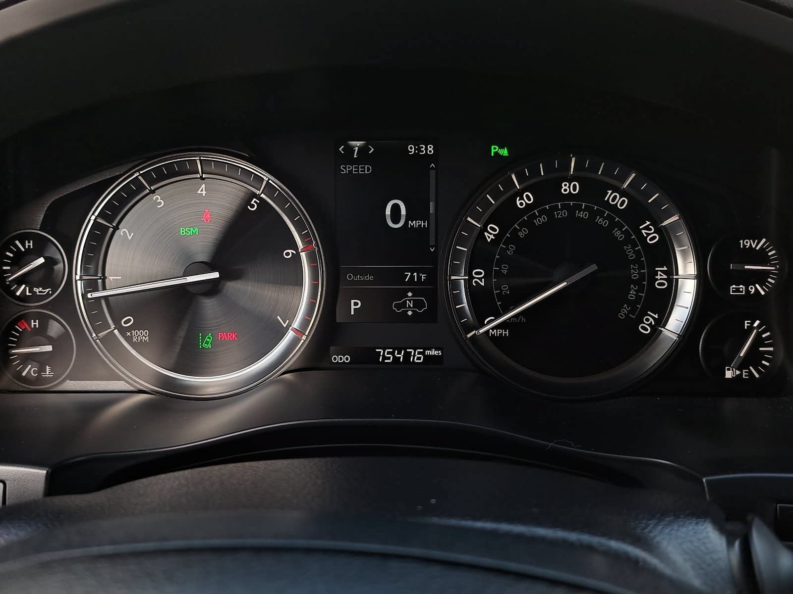 Used 2019 Lexus LX 570 4WD w/ Luxury Package image 21