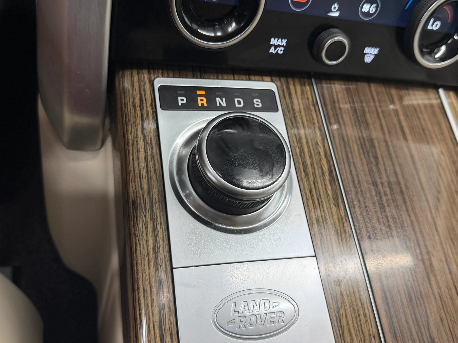Used 2020 Land Rover Range Rover HSE AWD/4WD image 32