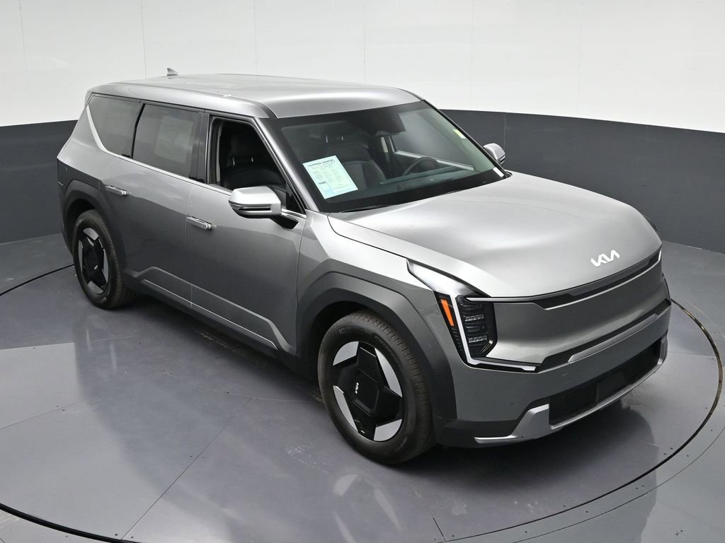 Used 2025 Kia EV9 Light image 31