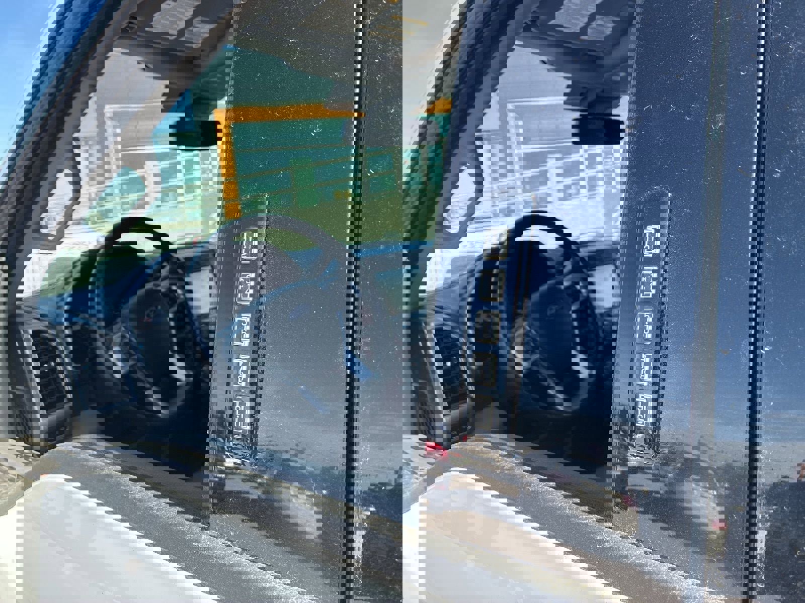 Used 2019 Ford F150 Lariat image 14