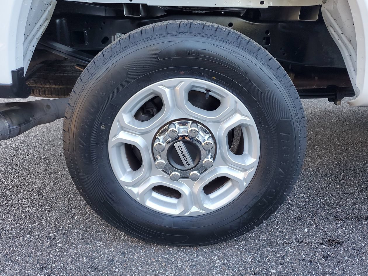 Used 2025 Ford F250 XLT AWD/4WD image 5