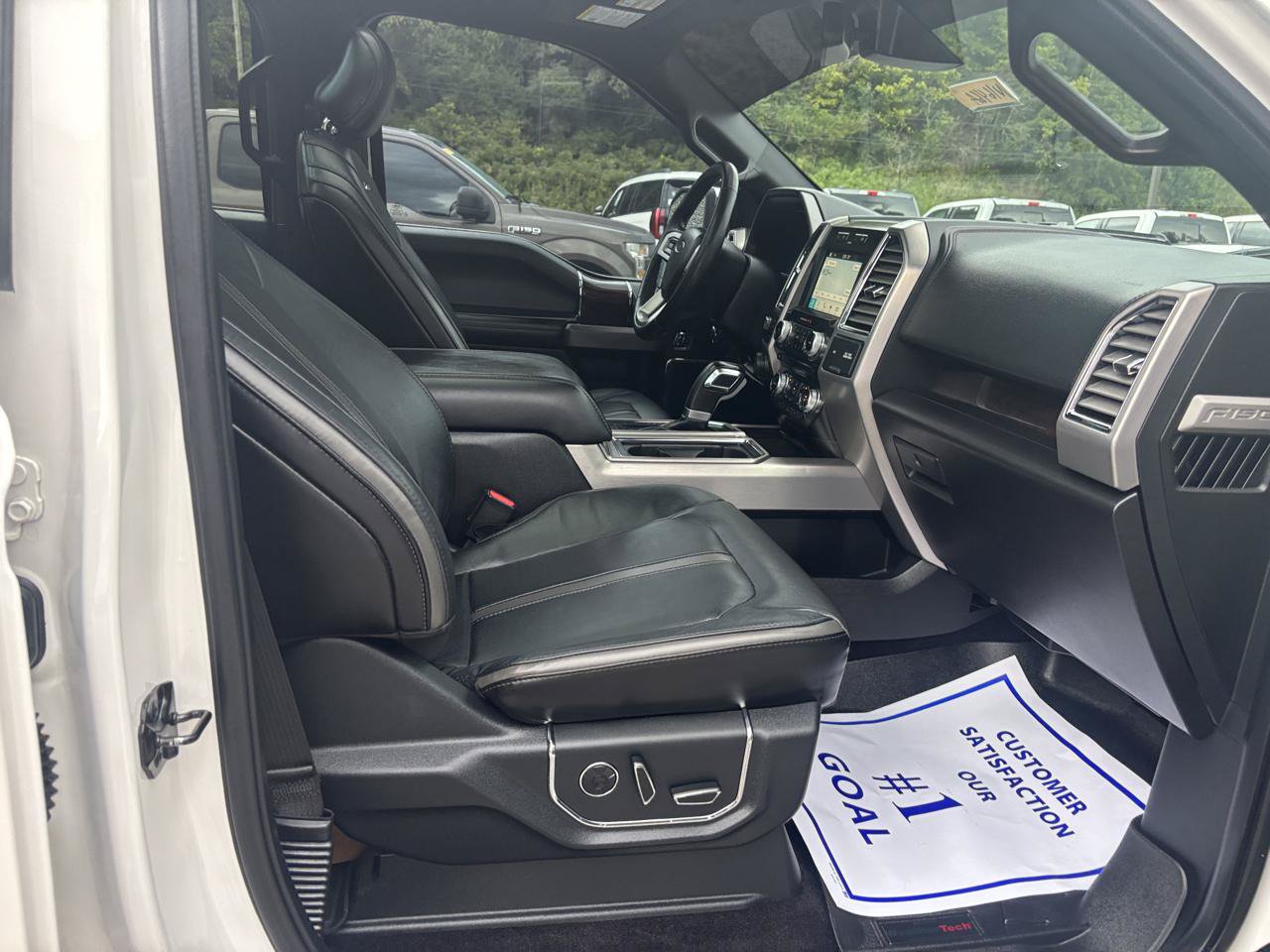 Used 2016 Ford F150 Platinum w/ Equipment Group 701A Luxury AWD/4WD image 16