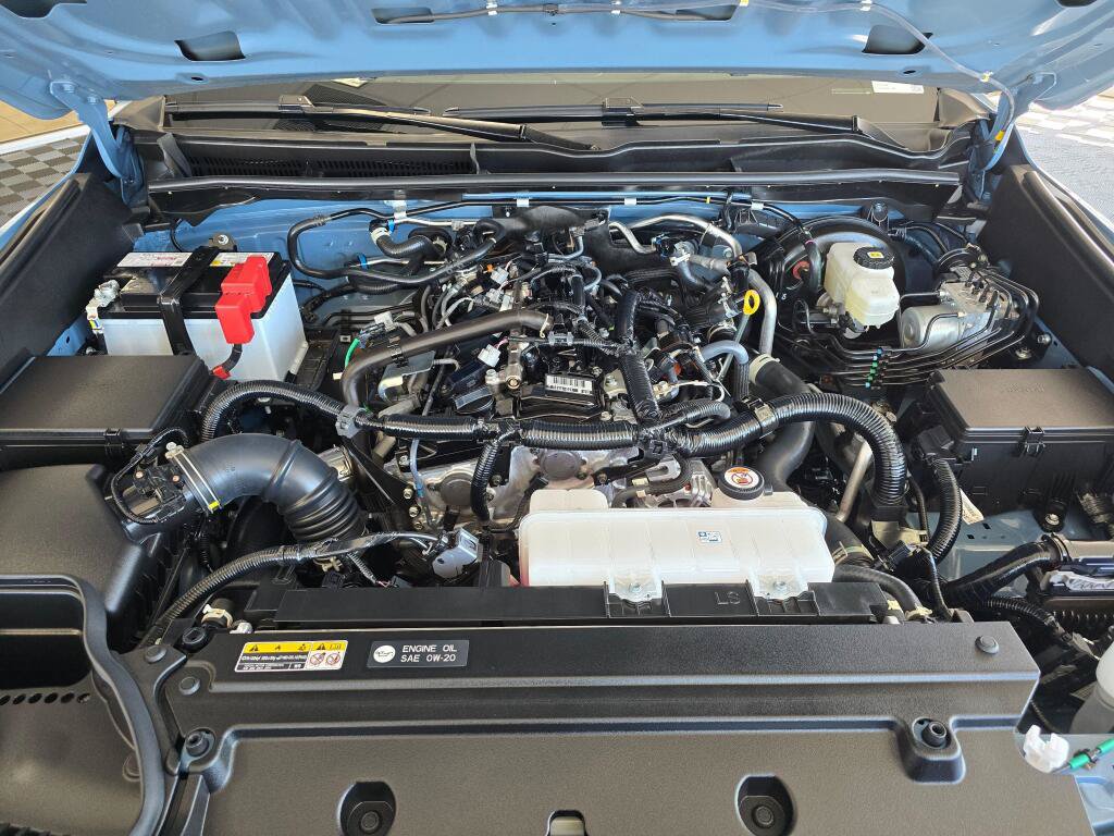Certified 2025 Toyota 4Runner SR5 AWD/4WD image 11