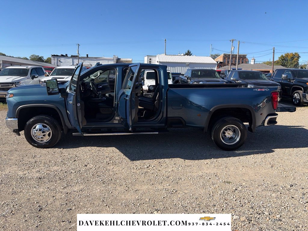 Used 2024 Chevrolet Silverado 3500 LTZ w/ LTZ Plus Package AWD/4WD image 30