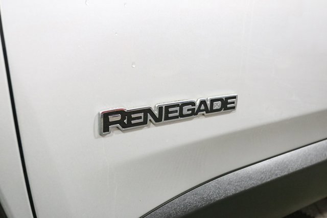 Used 2017 Jeep Renegade Limited image 7