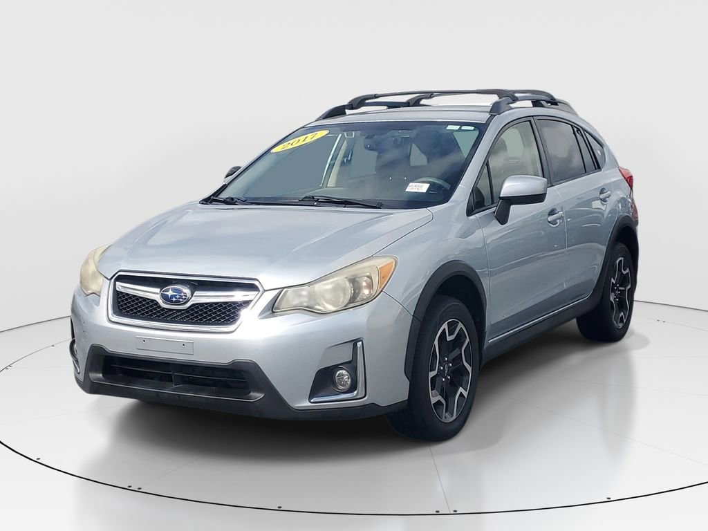 Used 2017 Subaru Crosstrek 2.0i Premium image 3