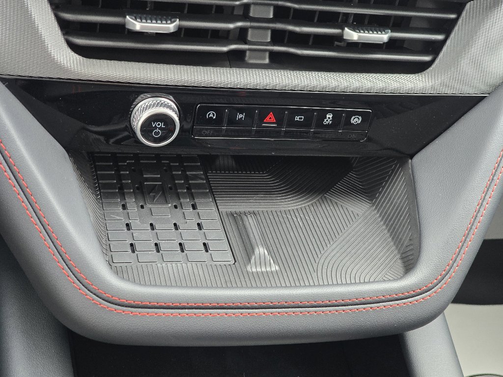 New 2025 Ford Explorer ST-Line w/ Premium Package image 16