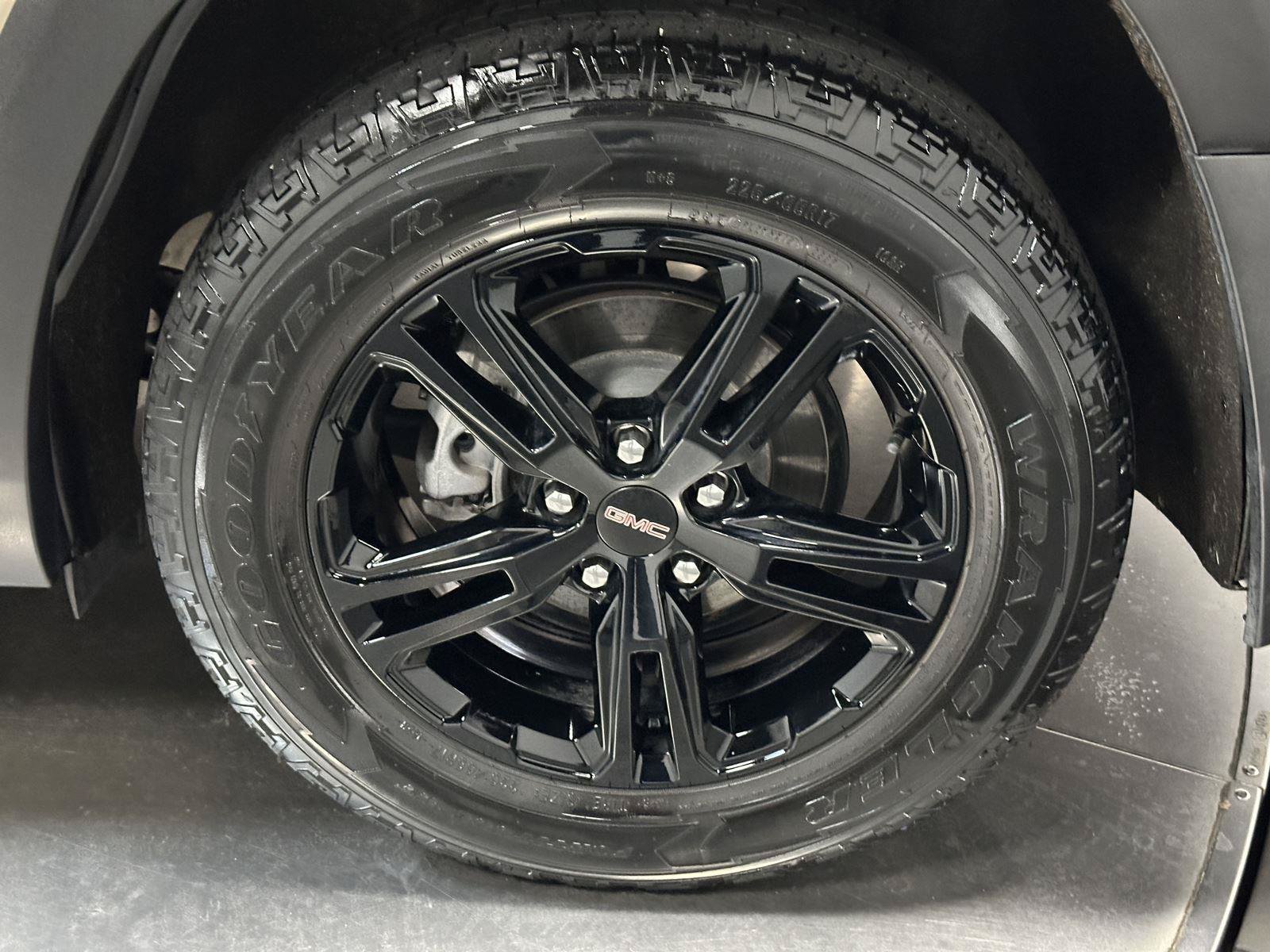 Used 2023 GMC Terrain AT4 AWD/4WD image 19