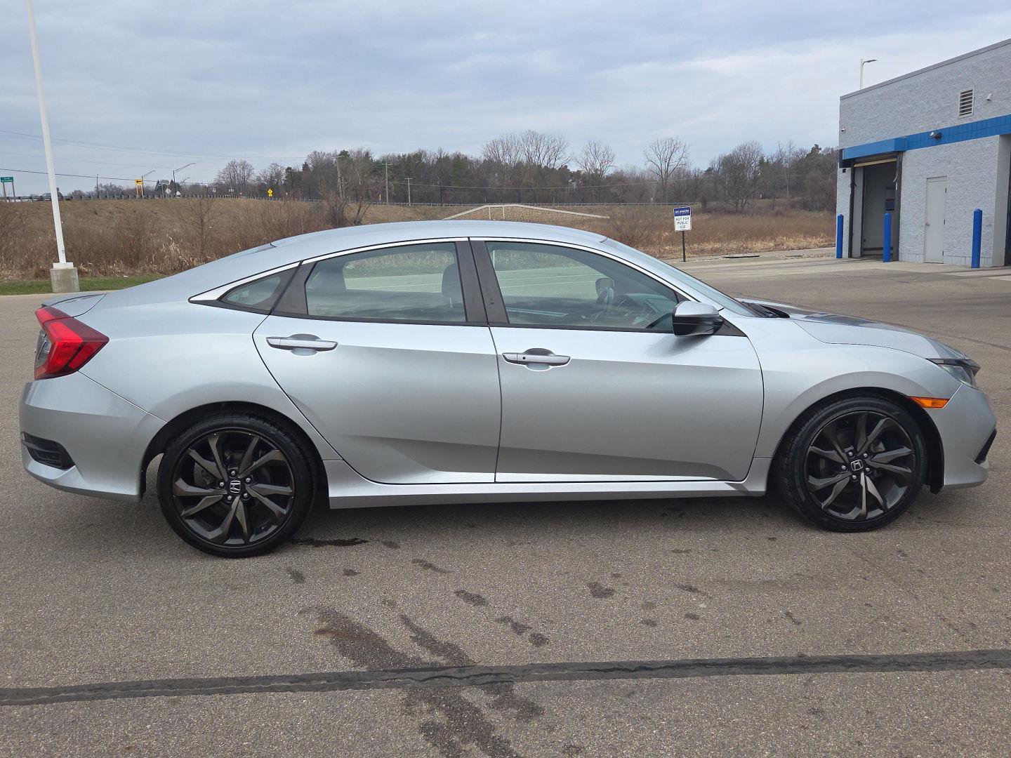 Used 2021 Honda Civic Sport image 8