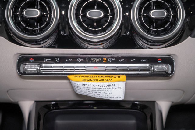 Used 2026 Mercedes-Benz GLA 250 image 17