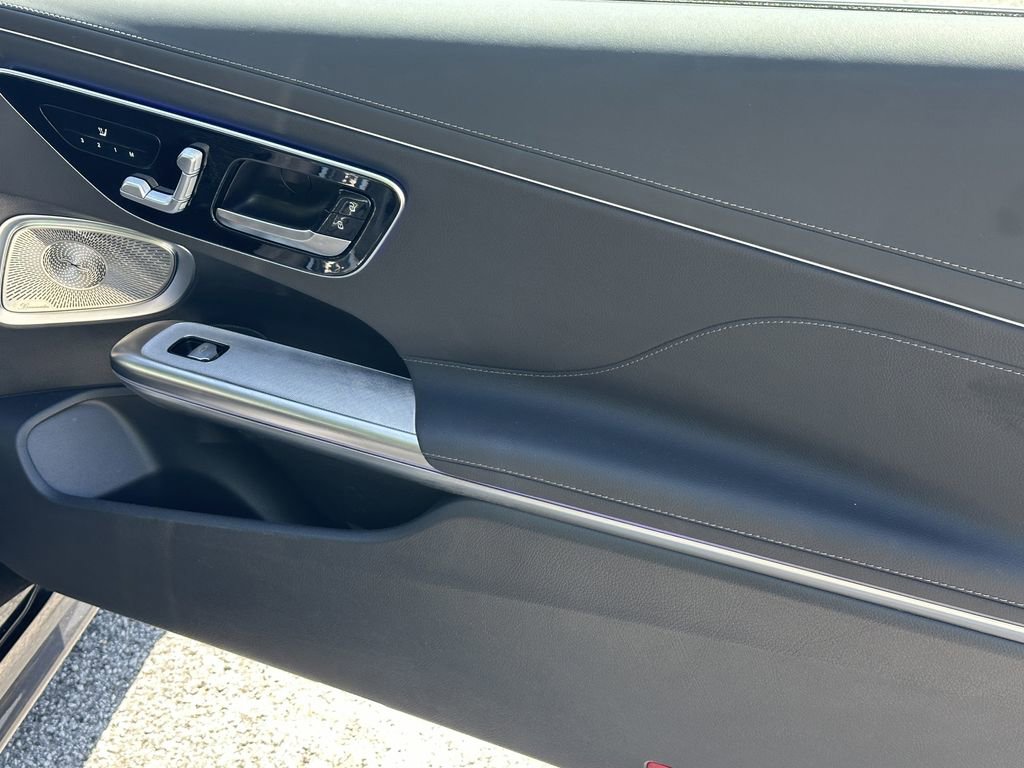 Certified 2025 Mercedes-Benz CLE 300 4MATIC Coupe image 17