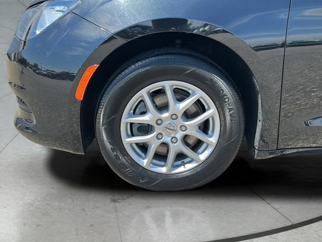 Used 2023 Chrysler Voyager LX FWD image 27