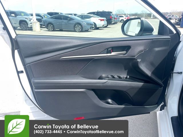 Used 2025 Toyota Camry LE FWD image 18